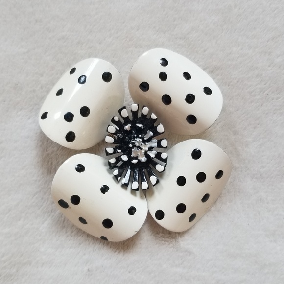 🌻SOLD🌻Vintage Flower Enamel Brooch - Picture 3 of 6